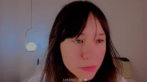 Betti online show from November 2025 01:40:01 AM