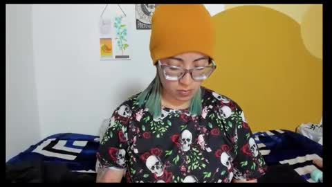 Snapshot of waningrosee chatting on November 2025 11:10:01 PM Waningrose Lu online show from November 2025 11:10:01 PM