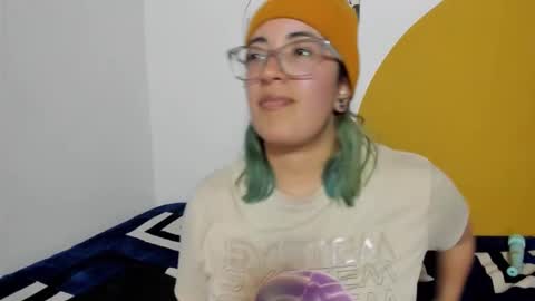 Snapshot of waningrosee chatting on November 2025 12:00:02 AM Waningrose Lu online show from November 2025 12:00:02 AM