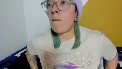 Snapshot of waningrosee chatting on November 2025 11:48:02 PM Waningrose Lu online show from November 2025 11:48:02 PM