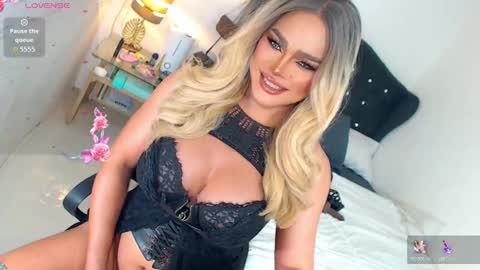 Snapshot of wanted_goodslut chatting on February 2026 02:54:02 PM Miss Anna online show from February 2026 02:54:02 PM