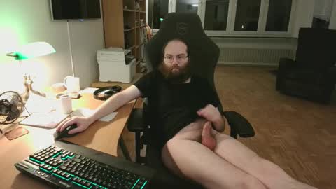 wantsahug online show from February 2026 07:23:01 PM