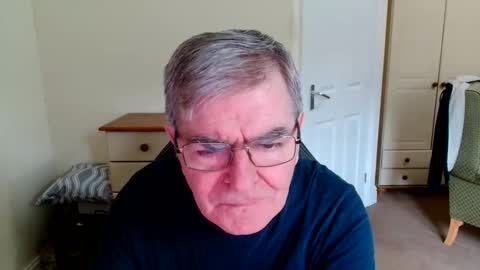 Snapshot of wanttobefree90 chatting on April 2026 09:21:01 AM wanttobefree90 online show from April 2026 09:21:01 AM