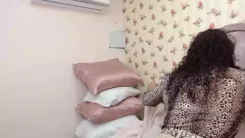 Milf Latina online show from March 2026 01:05:01 PM