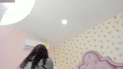 Milf Latina online show from August 2026 12:58:02 PM
