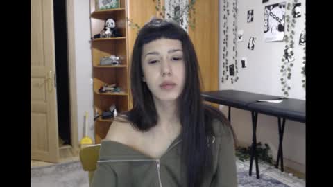 Mina online show from January 2026 01:00:02 AM