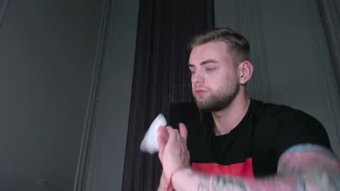 Snapshot of waynemiller_ chatting on December 2024 02:11:02 PM Wayne online show from December 2024 02:11:02 PM