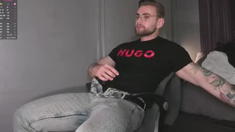 Snapshot of waynemiller_ chatting on September 2025 04:39:02 AM Wayne online show from September 2025 04:39:02 AM