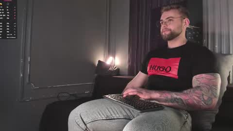 Snapshot of waynemiller_ chatting on October 2025 04:53:02 AM Wayne online show from October 2025 04:53:02 AM