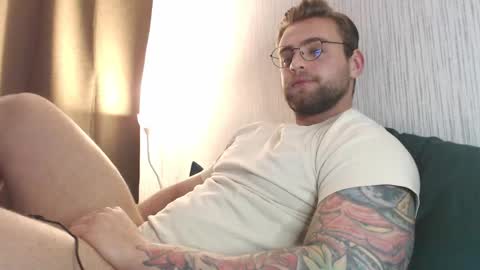 Snapshot of waynemiller_ chatting on December 2025 09:40:01 AM Wayne online show from December 2025 09:40:01 AM