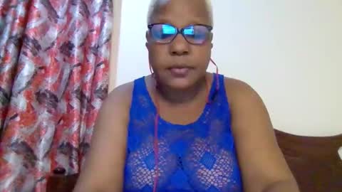 weaverbird25 online show from March 2026 08:41:01 PM