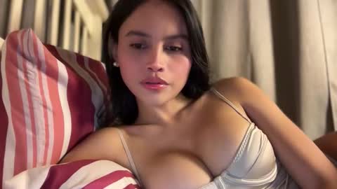 Maggie online show from October 2025 04:42:02 PM