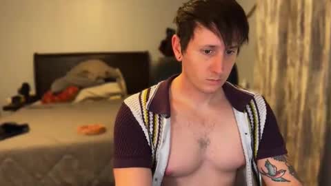 Snapshot of webslingxxxx chatting on March 2026 01:31:02 AM webslingxxxx online show from March 2026 01:31:02 AM