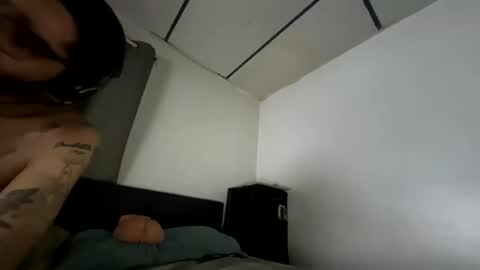 ShootingWebs online show from January 2026 05:43:02 AM