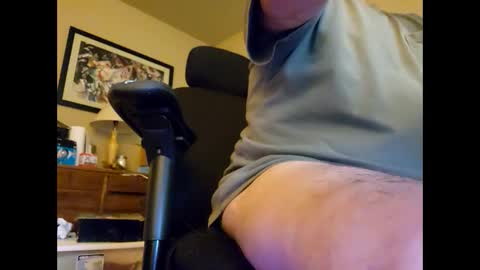 Snapshot of welderod chatting on October 2025 04:57:02 PM welderod online show from October 2025 04:57:02 PM