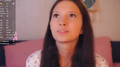 Nora online show from October 2025 06:52:02 PM