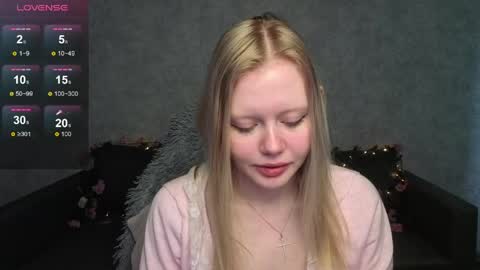 Snapshot of wendy_228 chatting on May 2026 01:11:02 AM Wendy online show from May 2026 01:11:02 AM