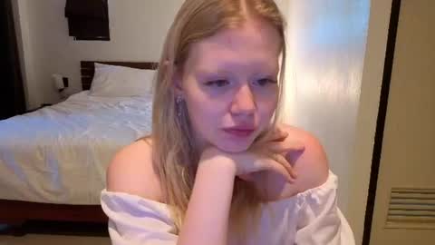 Snapshot of wendy_228 chatting on June 2026 03:20:02 AM Wendy online show from June 2026 03:20:02 AM