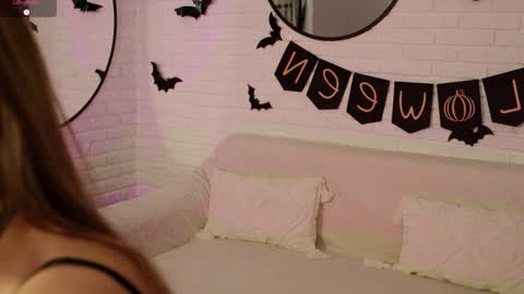 Im Wendy online show from October 2025 09:52:01 PM