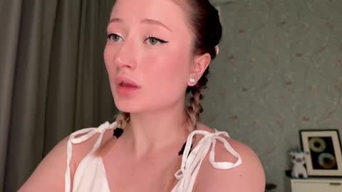 Snapshot of wendy_amber chatting on October 2025 05:04:02 PM Daisy online show from October 2025 05:04:02 PM