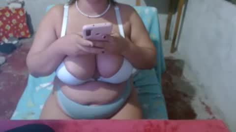 Snapshot of wenkitty chatting on October 2025 06:28:01 AM kitty online show from October 2025 06:28:01 AM