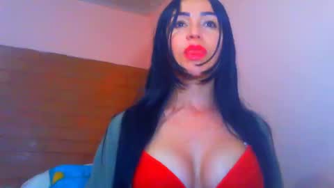 TaTis online show from December 2024 04:38:02 PM