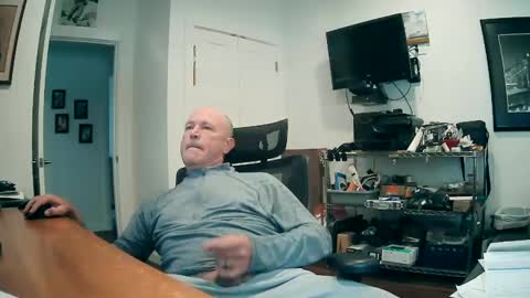 Snapshot of weseeyouwatching chatting on September 2025 04:51:01 PM weseeyouwatching online show from September 2025 04:51:01 PM