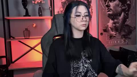 little girl who is always rightLisa online show from January 2026 01:19:01 AM