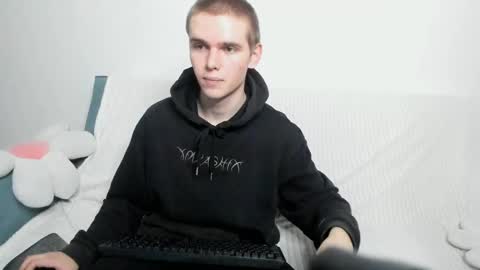 Snapshot of wesleyross chatting on December 2024 08:07:01 PM Wes online show from December 2024 08:07:01 PM