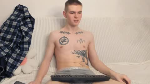 Snapshot of wesleyross chatting on January 2025 08:43:01 PM Wes online show from January 2025 08:43:01 PM