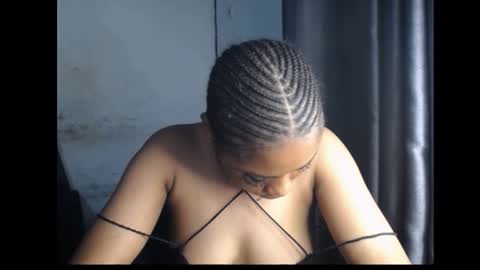 queen online show from December 2024 06:29:01 PM