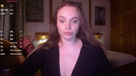 Lana online show from April 2026 06:56:01 PM