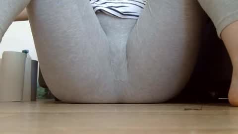 Snapshot of wet_pants2022 chatting on September 2025 06:46:02 AM wet_pants2022 online show from September 2025 06:46:02 AM