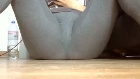 Snapshot of wet_pants2022 chatting on October 2025 11:21:02 AM wet_pants2022 online show from October 2025 11:21:02 AM