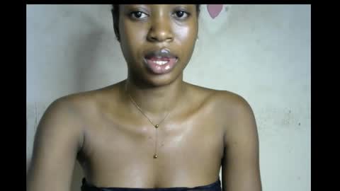 Snapshot of wet_pussy200 chatting on November 2025 03:08:02 PM Bella online show from November 2025 03:08:02 PM