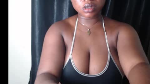 Snapshot of wet_xxpussy55 chatting on October 2025 11:24:02 PM Sonia online show from October 2025 11:24:02 PM