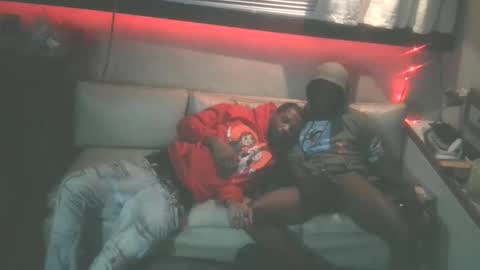 wetdreamz101 online show from November 2025 03:07:01 AM