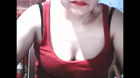 Snapshot of wethornypussy4u chatting on October 2025 10:32:02 PM wethornypussy4u online show from October 2025 10:32:02 PM