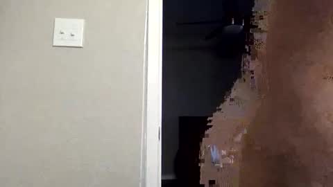 Kylie online show from November 2025 01:56:02 PM