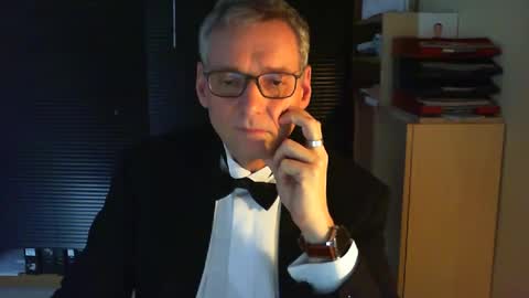 Snapshot of wetsuitedman chatting on December 2024 01:24:02 PM Franz online show from December 2024 01:24:02 PM