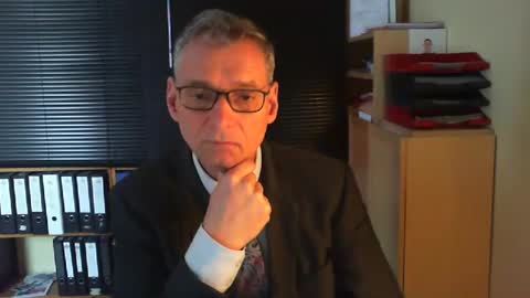 Snapshot of wetsuitedman chatting on March 2025 09:06:02 AM Franz online show from March 2025 09:06:02 AM