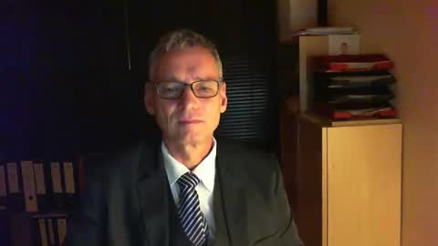 Snapshot of wetsuitedman chatting on October 2025 07:58:01 PM Franz online show from October 2025 07:58:01 PM