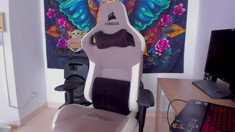 Snapshot of wexx_ chatting on January 2025 05:35:01 PM wex online show from January 2025 05:35:01 PM