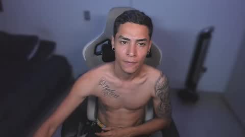 Snapshot of wexx_ chatting on December 2025 03:44:02 AM wex online show from December 2025 03:44:02 AM