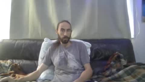 Whaler84 online show from December 2025 12:33:02 PM