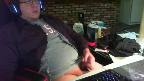 whateverdude555 online show from November 2025 02:45:02 AM