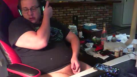 whateverdude555 online show from December 2025 04:31:02 AM