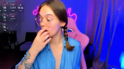 Kate online show from December 2025 08:59:02 PM