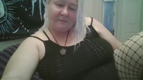 whipsnap19 online show from November 2025 09:42:02 AM