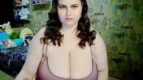 whisperinthedarkk online show from November 2025 08:42:02 PM